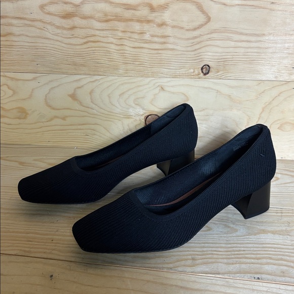 Vivaia Elegant Black‎ Women's square toe Heels - Picture 2 of 9